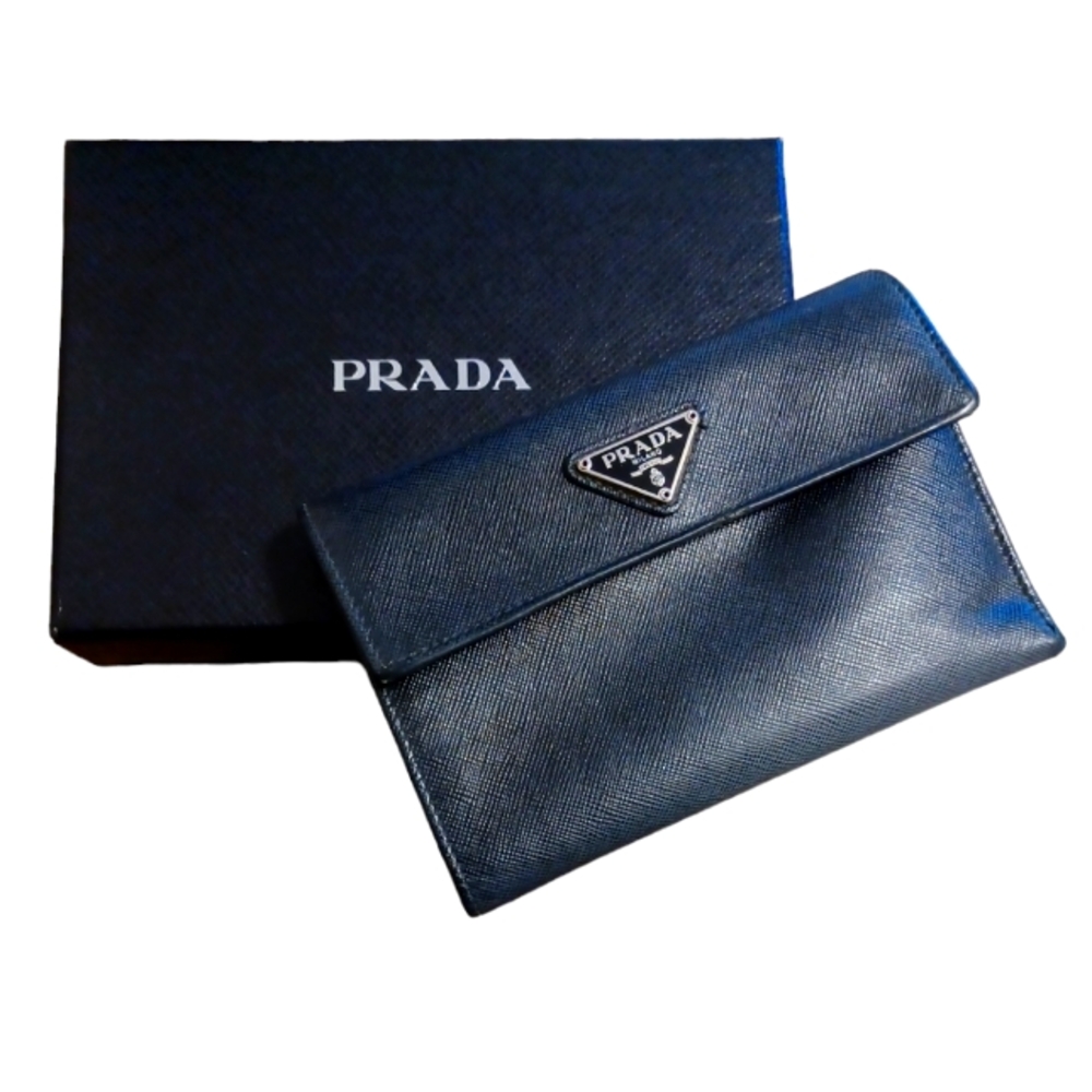 🖤PRADA SAFFIANO LEATHER COMPACT WALLET